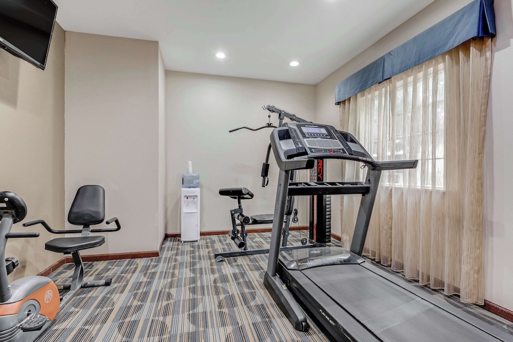 SureStay Plus Hotel by Best Western Owasso Tulsa North - photo 18