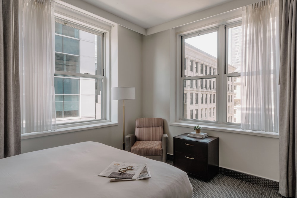 Club Quarters Hotel Faneuil Hall Boston - photo 11