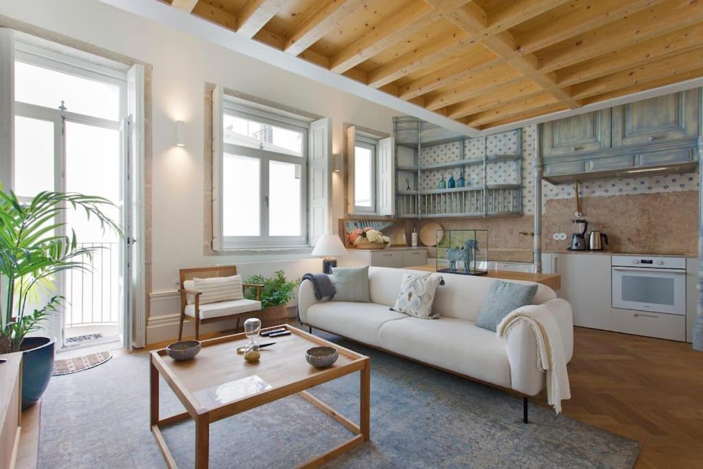 BOUTiQUE Rentals LOvPORTO Ribeira historic center — 4-Star Luxury Hotel in Porto, Portugal