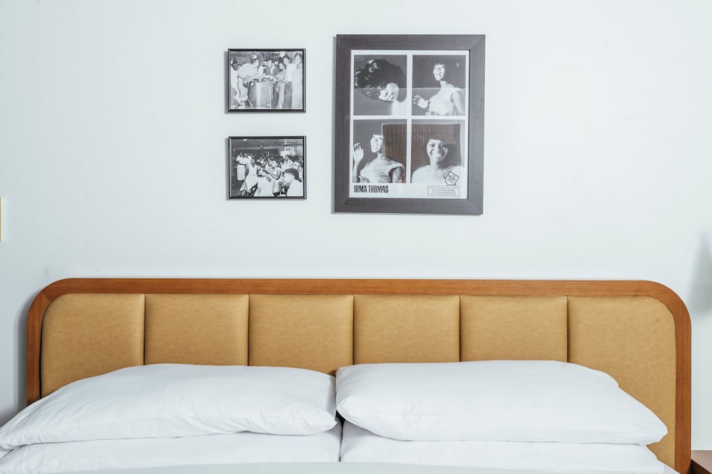 Dew Drop Inn - photo 5