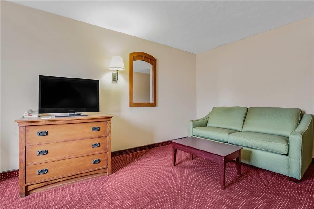 Econo Lodge Junction City I 70 Near Fort Riley - photo 35
