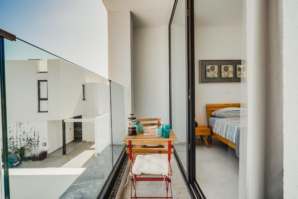 SunnyVillas 4BR New Villa Private Pool in Pernera