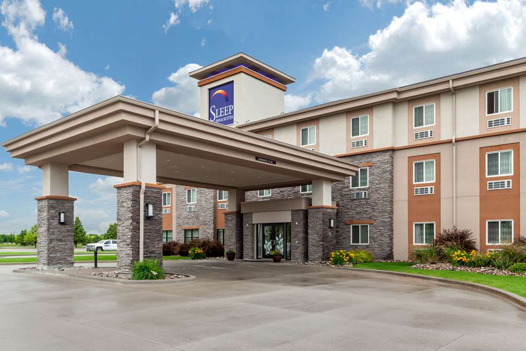 Sleep Inn & Suites Grand Forks Near Alerus Center - photo 2
