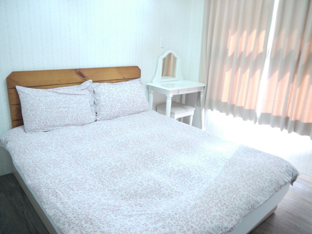 Fengjia walker - carbon neutral hotel in Taichung