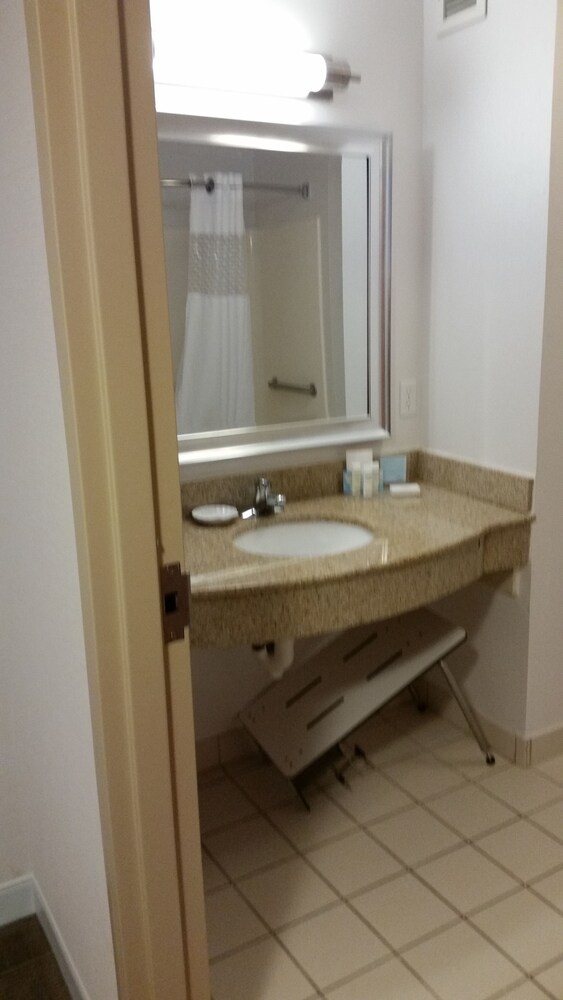Hampton Inn Cortland - photo 35