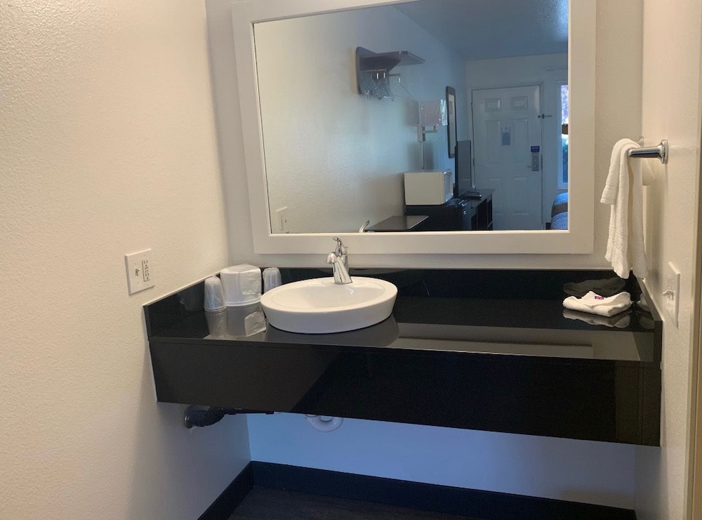 Motel 6 Yakima Wa Downtown - photo 35