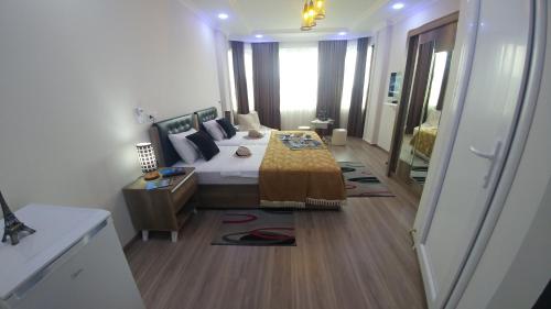 Villa Royal House
