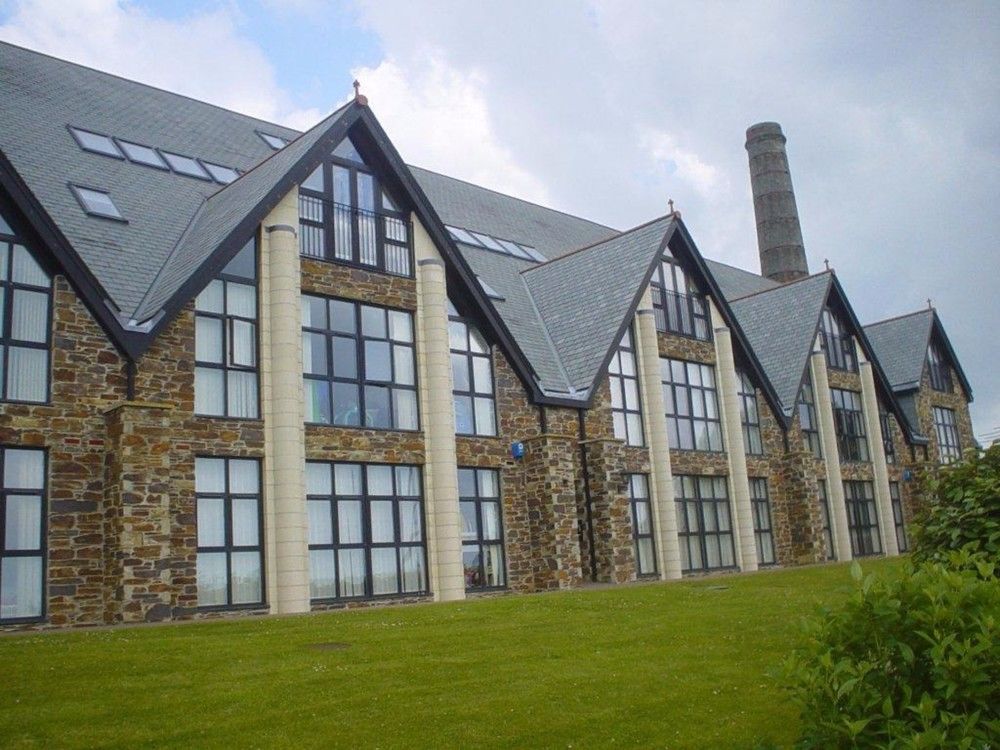 Kernow Homes Travel accommodation — 4-Star Luxury Hotel in St Austell, United Kingdom