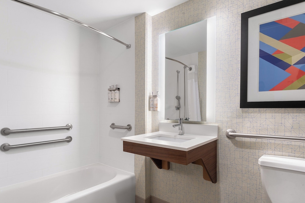 Holiday Inn Express Coralville by IHG - photo 19