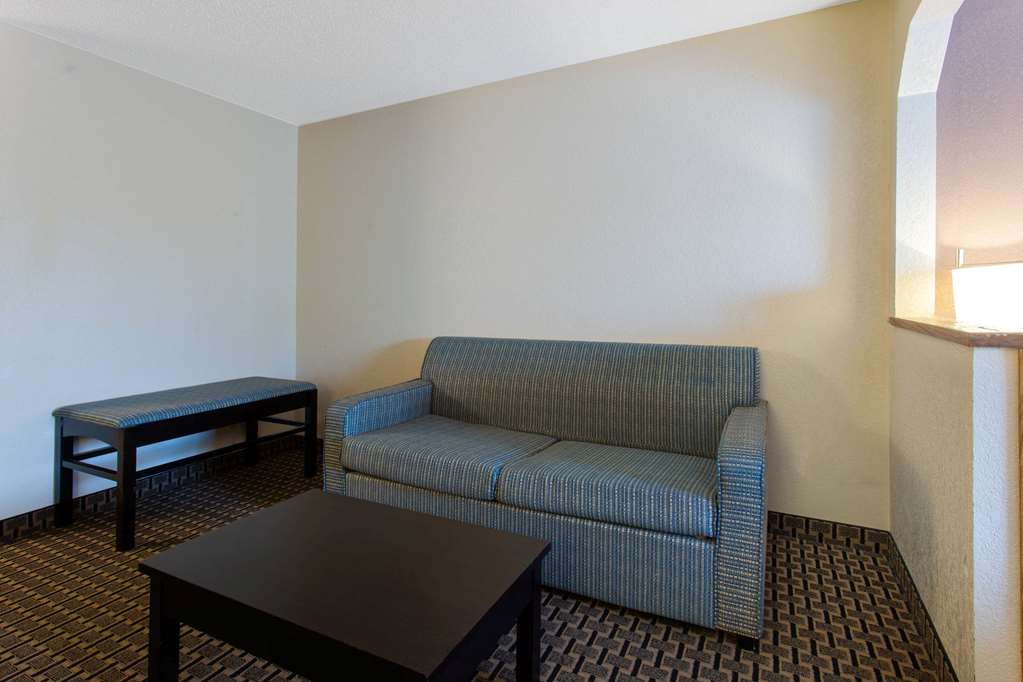 Ramada by Wyndham Glendale Heights Lombard - photo 15