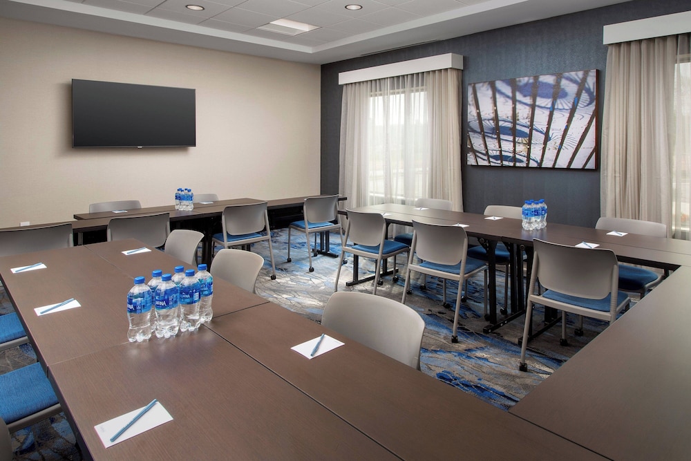 Fairfield Inn & Suites by Marriott Knoxville Lenoir City I 75 - photo 24