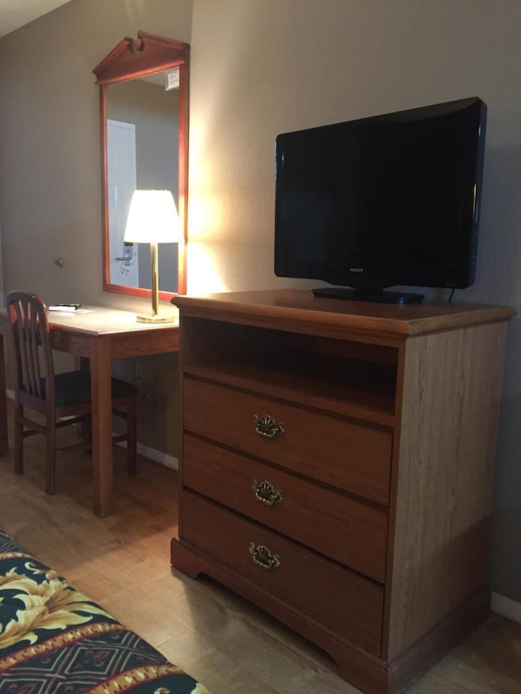 Deerfield Inn New Johnsonville - photo 11
