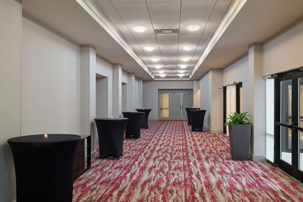 Hilton Garden Inn Bloomington - photo 51