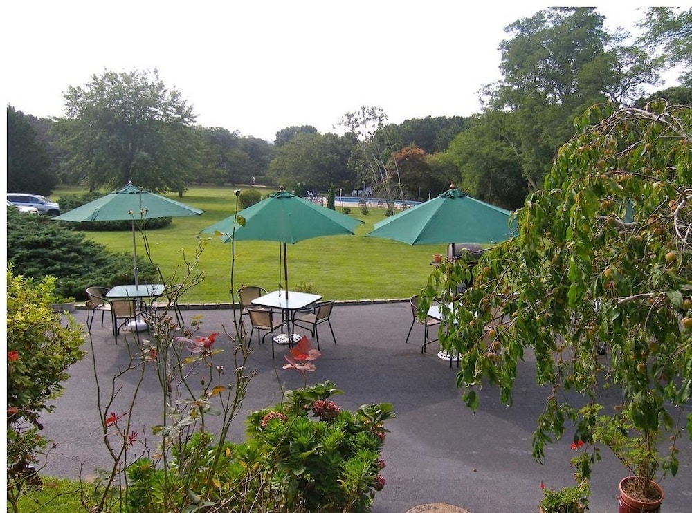 Hamlet Inn - photo 35