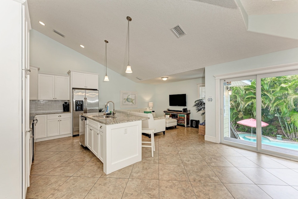 Starfish Cove managed by Beach Retreats - photo 9