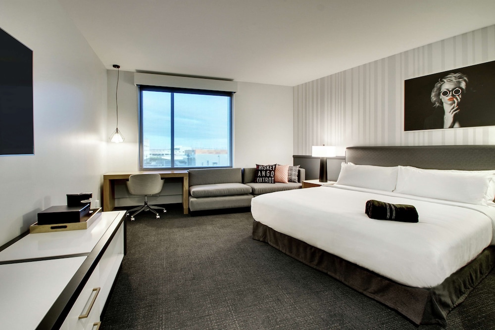 The Rose Chicago Tapestry Collection by Hilton - photo 20
