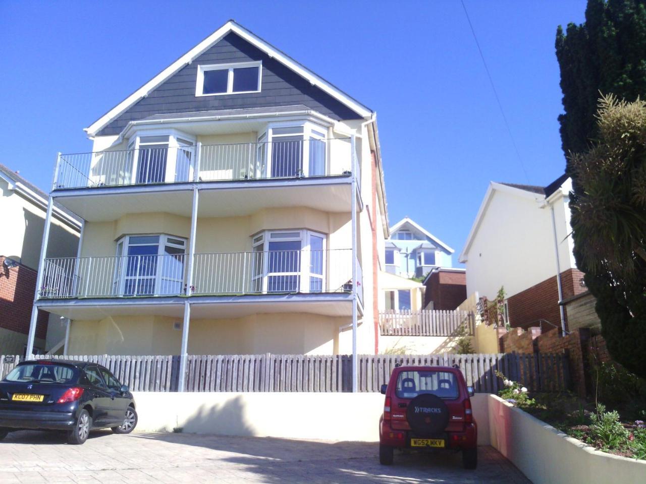 Yew Tree House — 4-Star Luxury Hotel in Paignton, United Kingdom