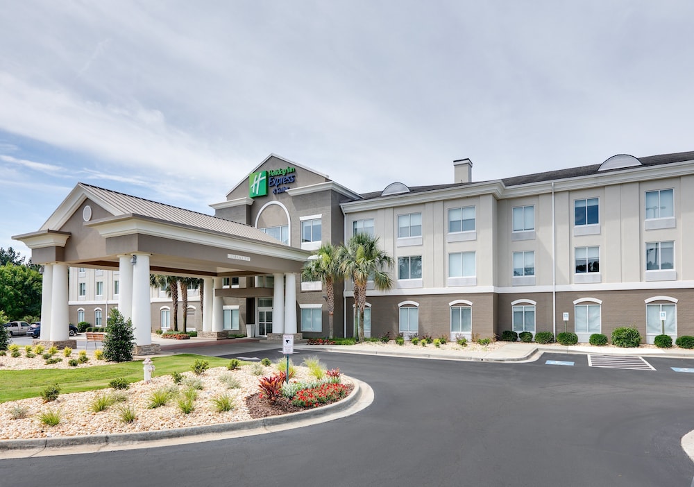 Holiday Inn Express & Suites Dublin by IHG in Dublin, United States