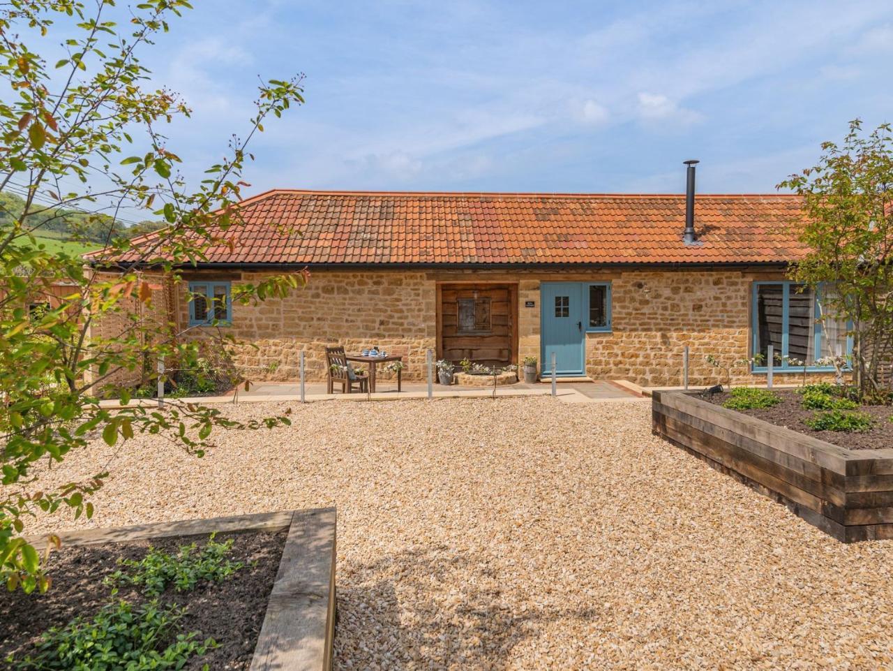 1 Bed in Stoke Abbott 94405 in Beaminster, United Kingdom