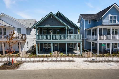 Sundance by Seabrook Hospitality in Huntington Beach, United States