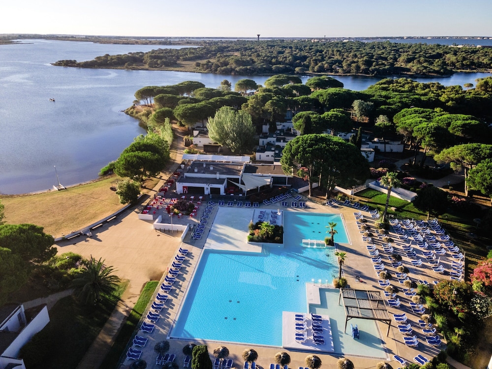 Belambra Clubs La Grande Motte Petite Camargue Presqu'île Du Ponant — 4-Star Luxury Hotel in Montpellier, France