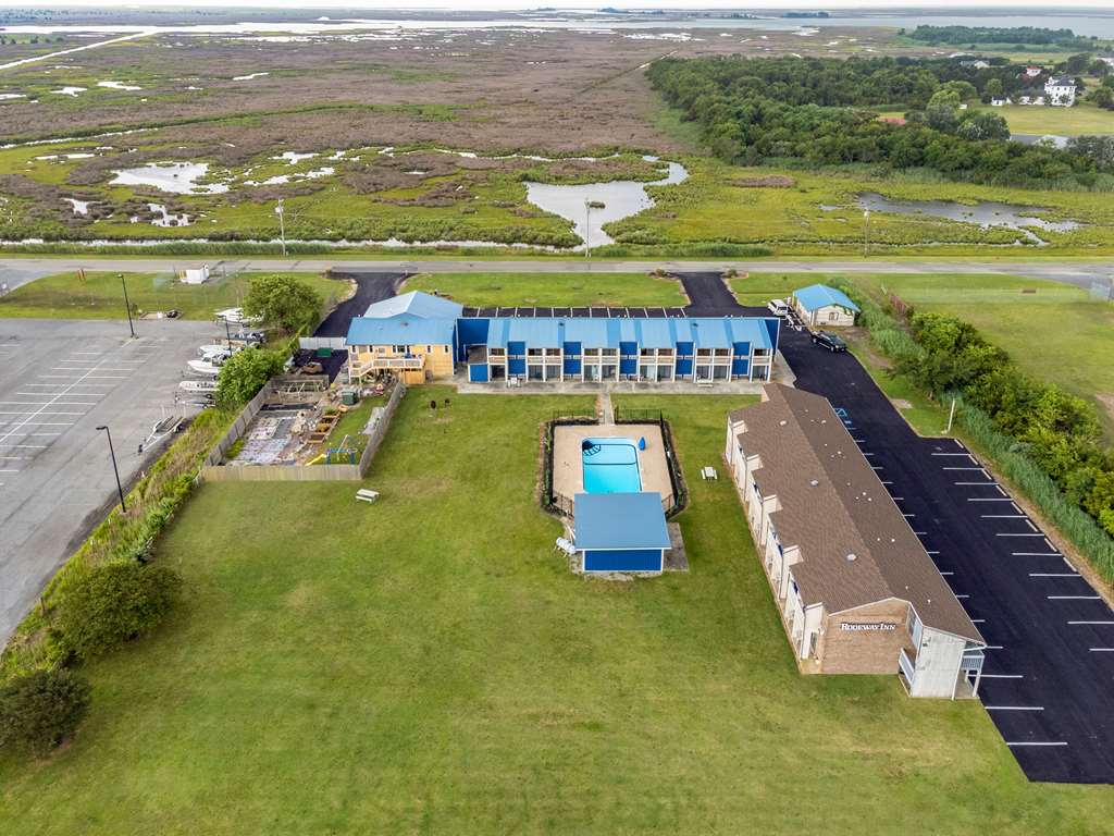Rodeway Inn at Somers Cove Marina - photo 32