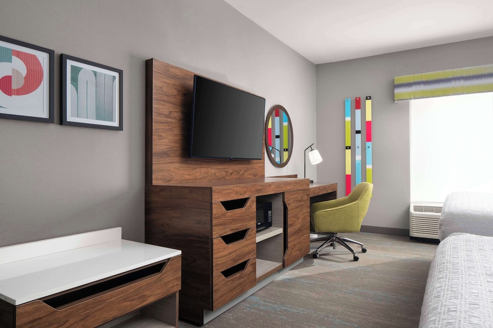 Hampton Inn Chicopee Springfield - photo 7