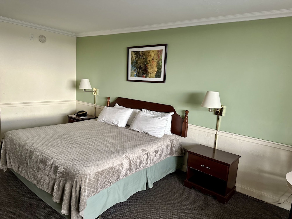 Chateaubleau Hotel - photo 13