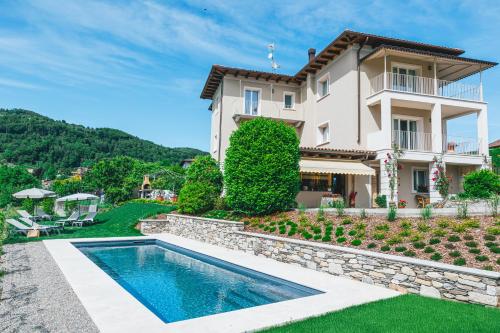 La Tizzana — 4-Star Luxury Hotel in Armeno, Italy