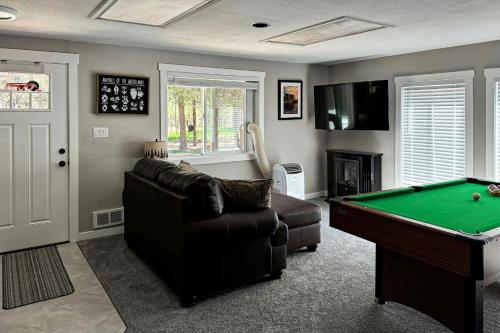 Lazy River Retreat in Bend, United States