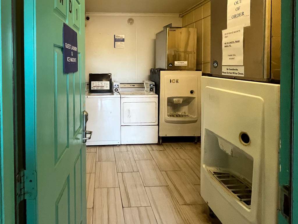 Beachcomber Inn - photo 18
