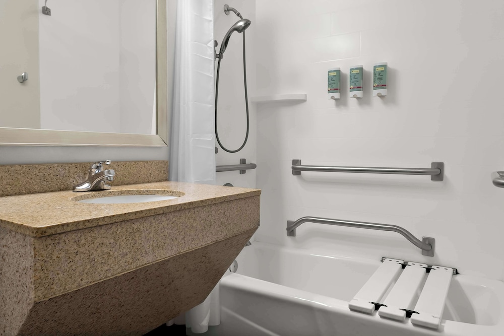 Best Western Newport Inn - photo 31