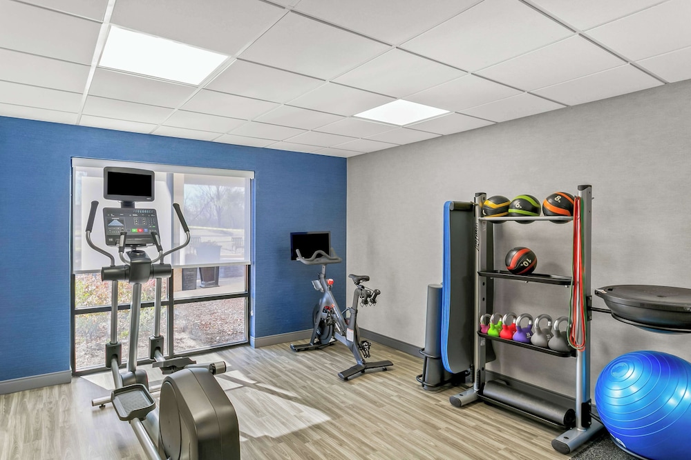 Hampton Inn Bowie - photo 30