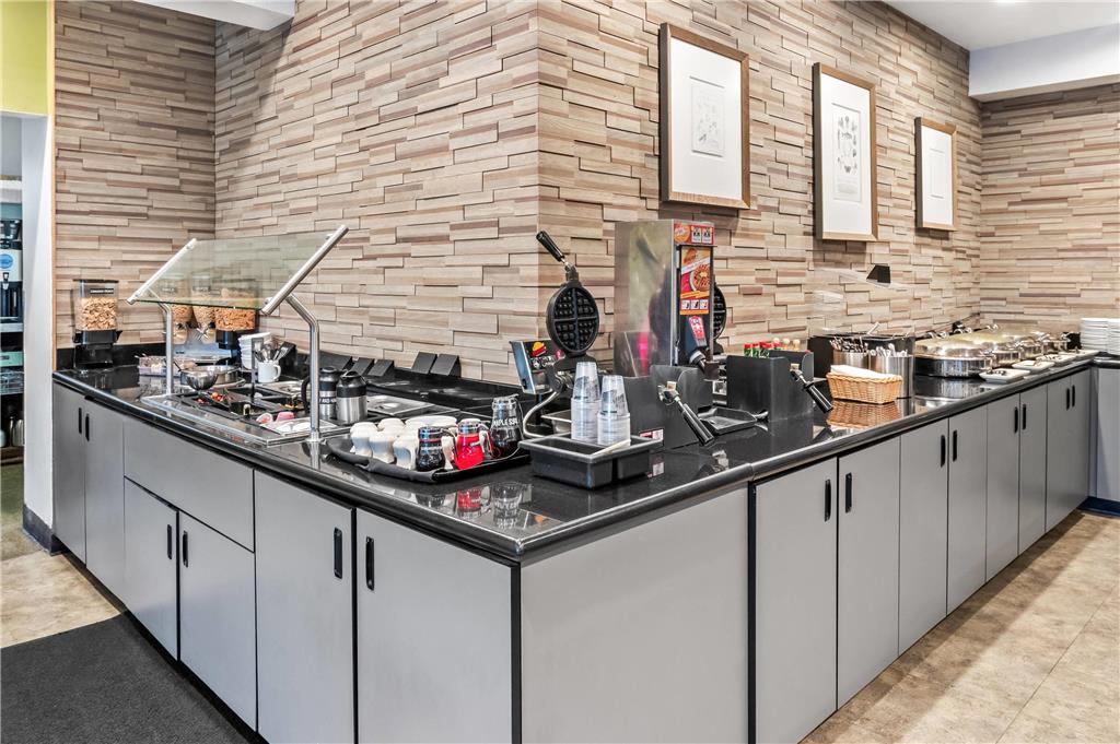 Radisson Hotel Portland Airport - photo 55