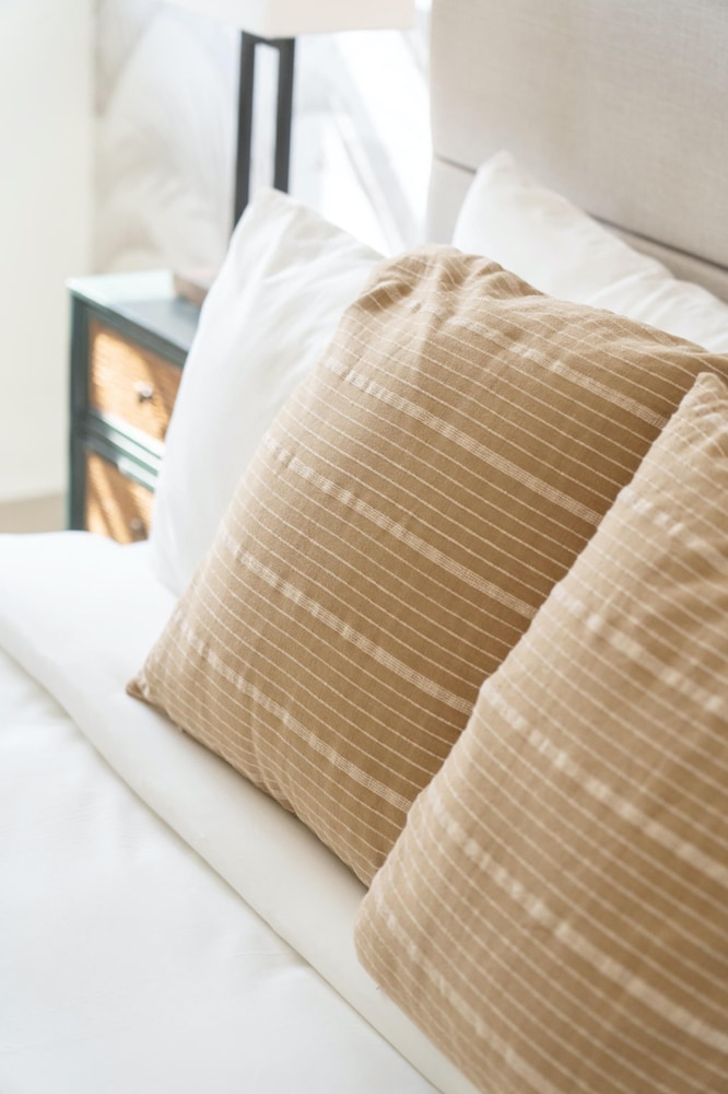 Luxuri Suites - photo 7