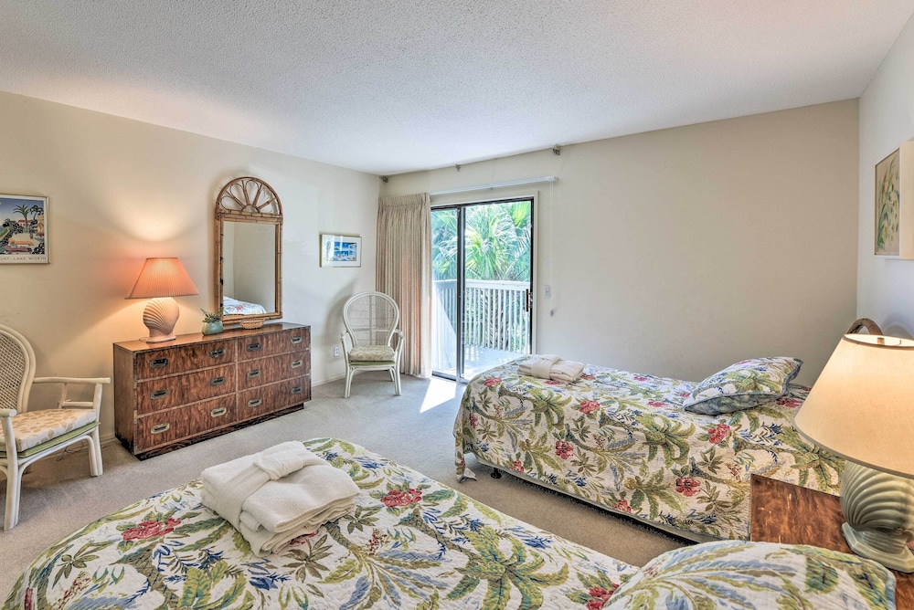 Hilton Head Resort Villa 200 Yards From Beach - photo 5