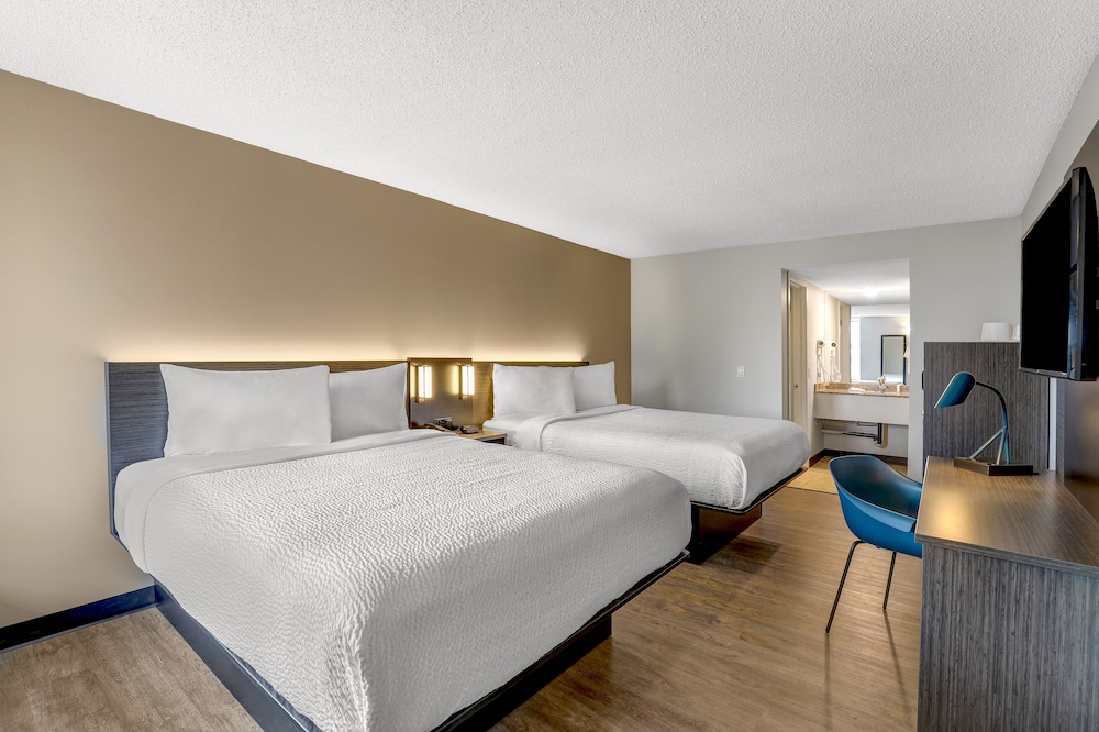 Motel 6 Brooks Ab — Brooks