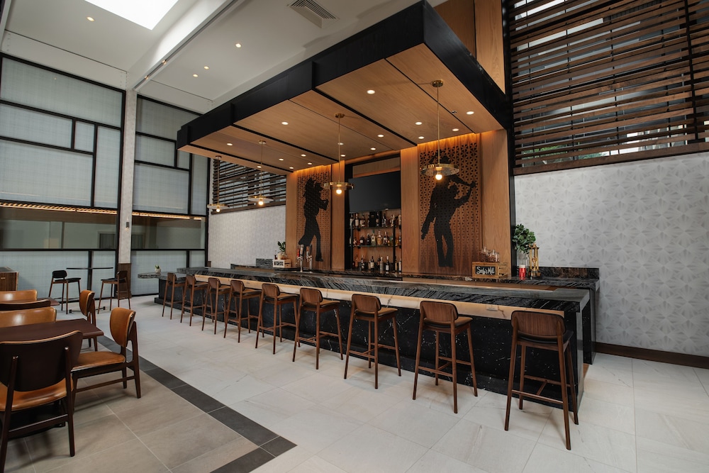 The Beeman Hotel - photo 37