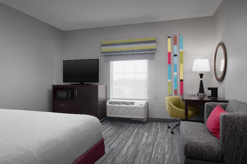 Hampton Inn Statesboro - photo 50
