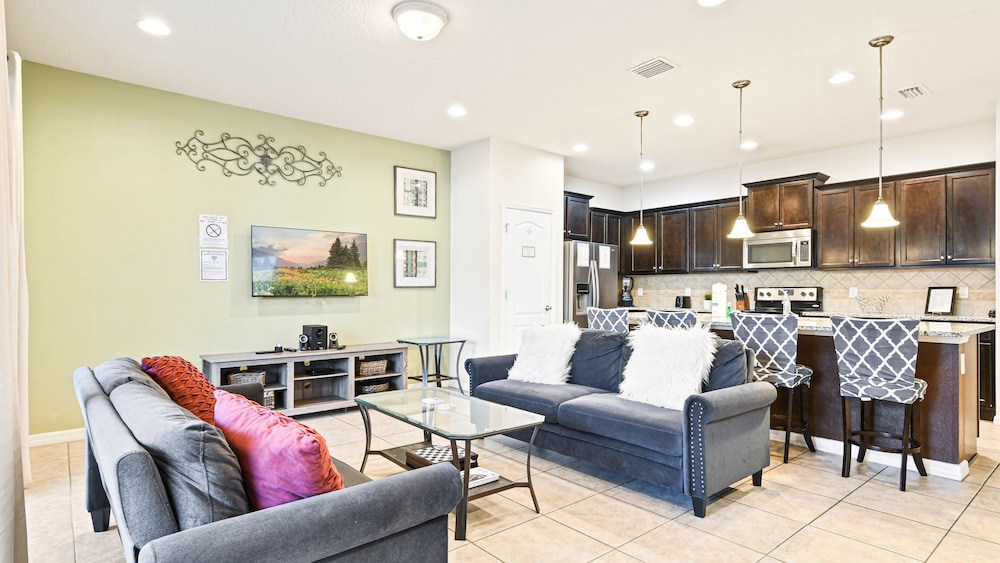 Free Waterpark Access 5br Resort Townhome w Pool - photo 12