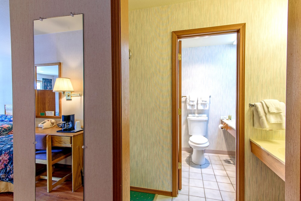The Gunnison Inn at Dos Rios Golf Course - photo 42