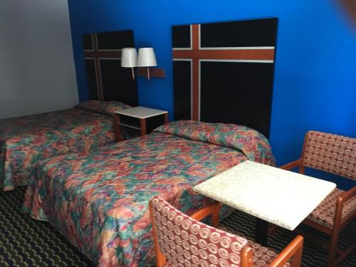 Fulton Inn - photo 12