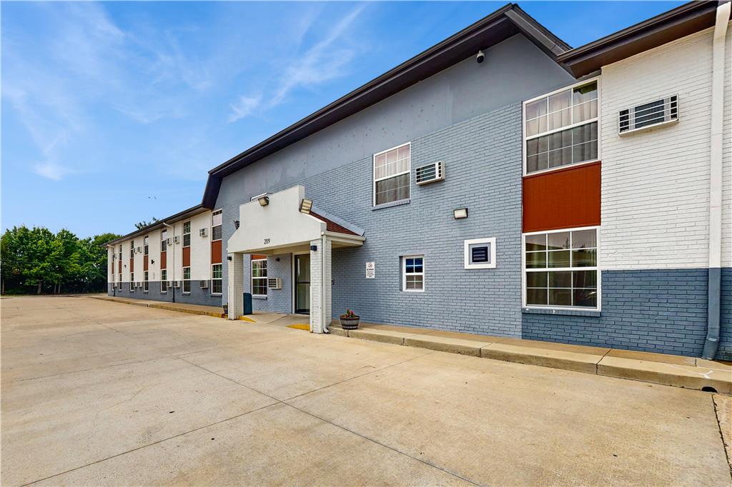 Red Lion Inn & Suites Olathe Kansas City - photo 3