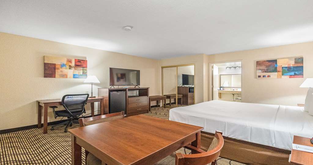 Best Western Roseville Inn - photo 21