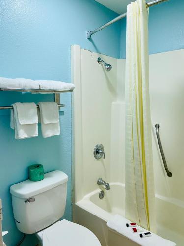 Days Inn by Wyndham Maysville Kentucky - photo 4