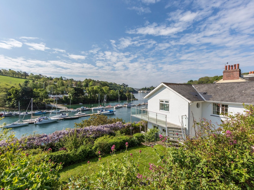 Creekside House — 4-Star Luxury Hotel in Fowey, United Kingdom