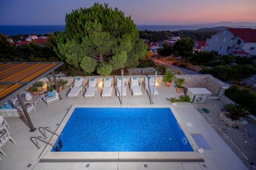 Villa Moderna Family Friendly — 4-Star Luxury Hotel in Hvar, Croatia