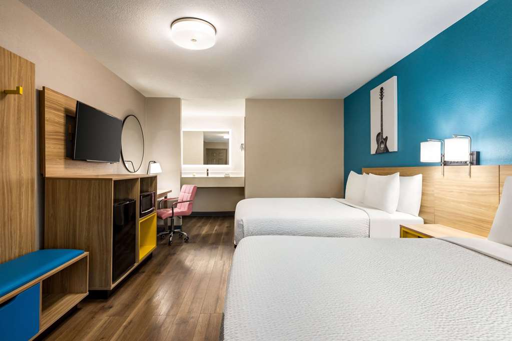 Days Inn by Wyndham Memphis at Graceland - photo 30