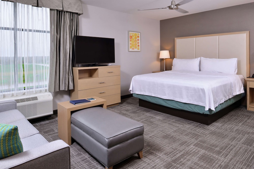 Homewood Suites by Hilton Des Moines Airport - photo 16