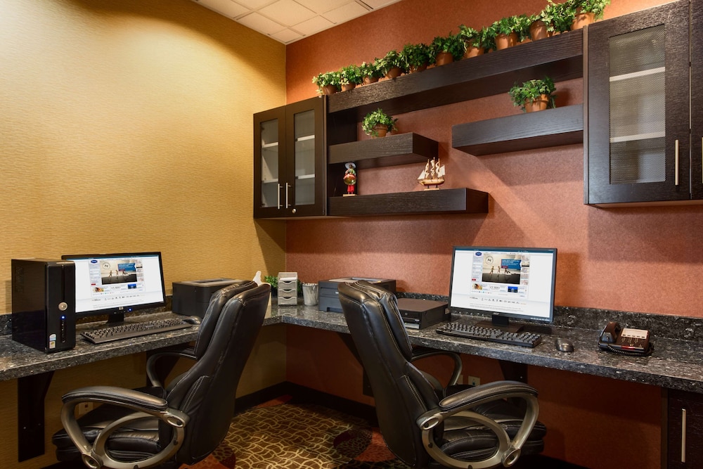 Hampton Inn & Suites Pharr - photo 19